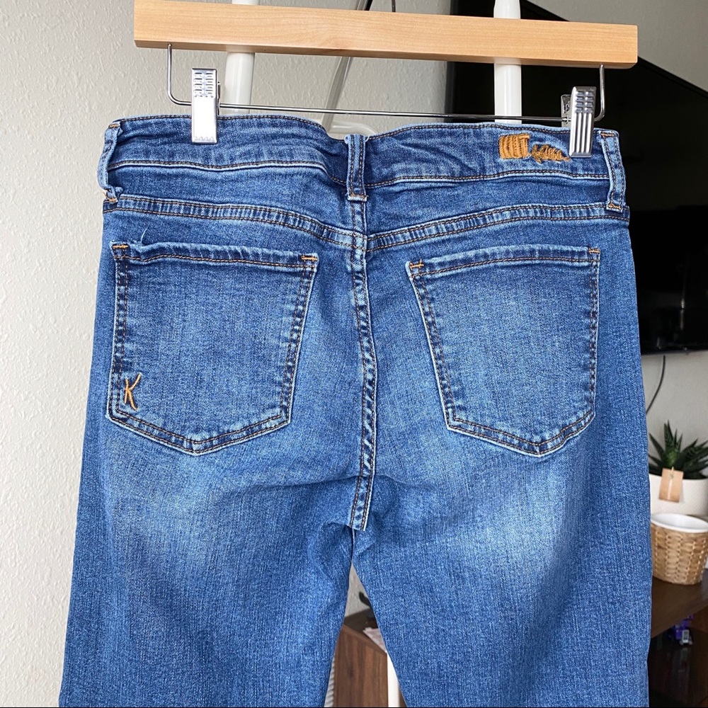 KUT from the Kloth Straight Leg Jeans Medium Wash - Picture 5 of 11